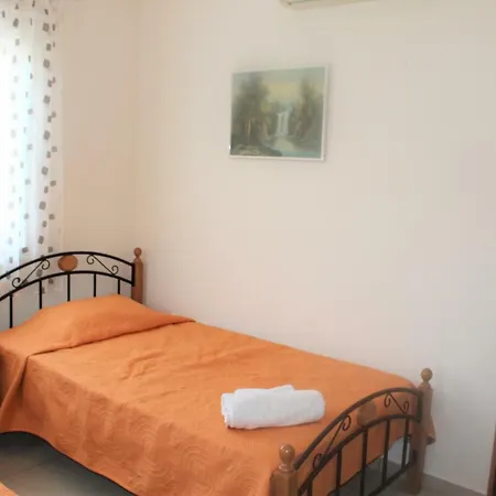 Vasilisa * Paralimni